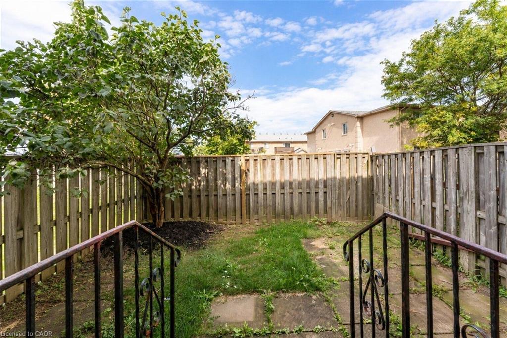 1-899 Stone Church Road E Property Photo 16