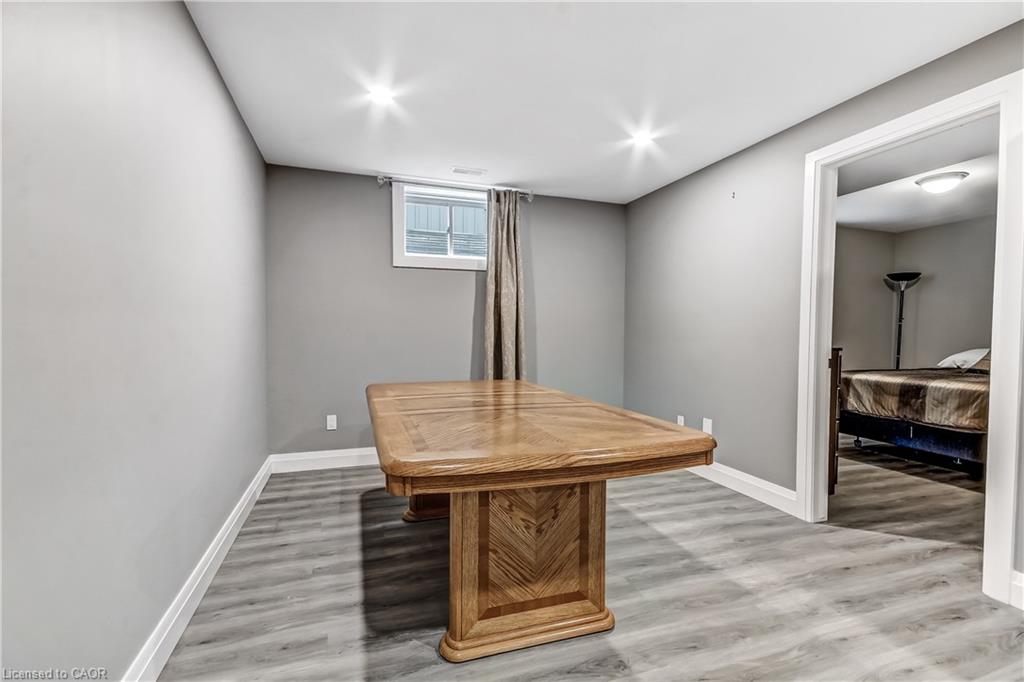 1053 Bay Street Property Photo 15