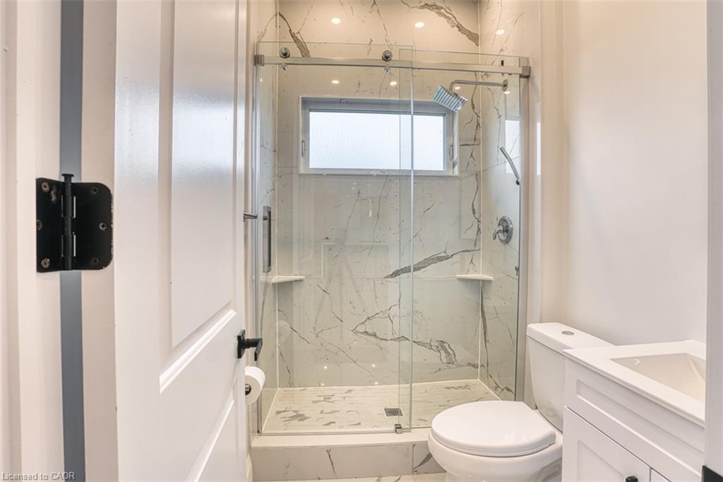 6 William Street Property Photo 16