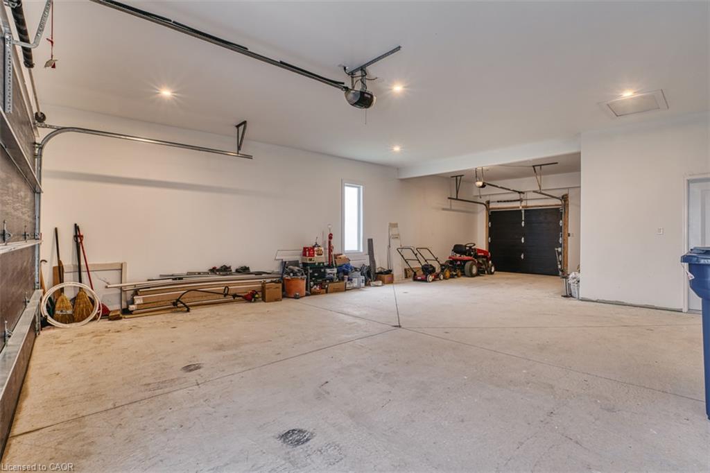 6 William Street Property Photo 19