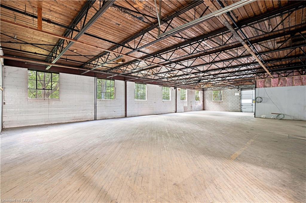 301-64 Hatt Street Property Photo 8