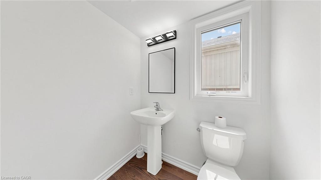 951 Adams Avenue S Property Photo 12