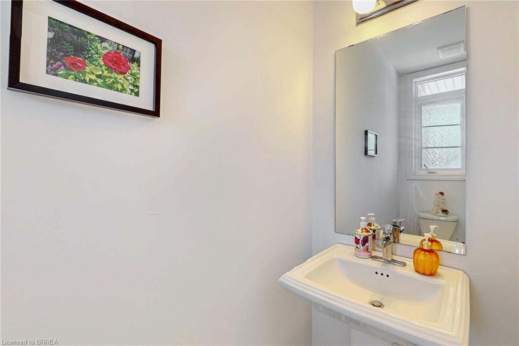 228 Longboat Run W Property Photo 8