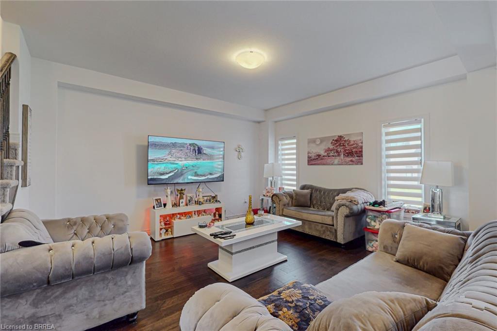 228 Longboat Run W Property Photo 10