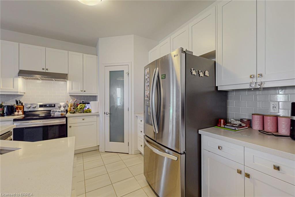 228 Longboat Run W Property Photo 12