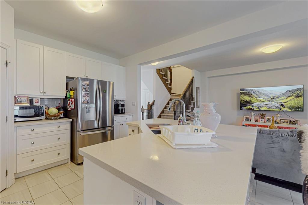 228 Longboat Run W Property Photo 15