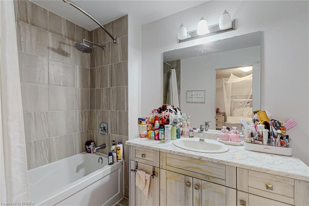 228 Longboat Run W Property Photo 19