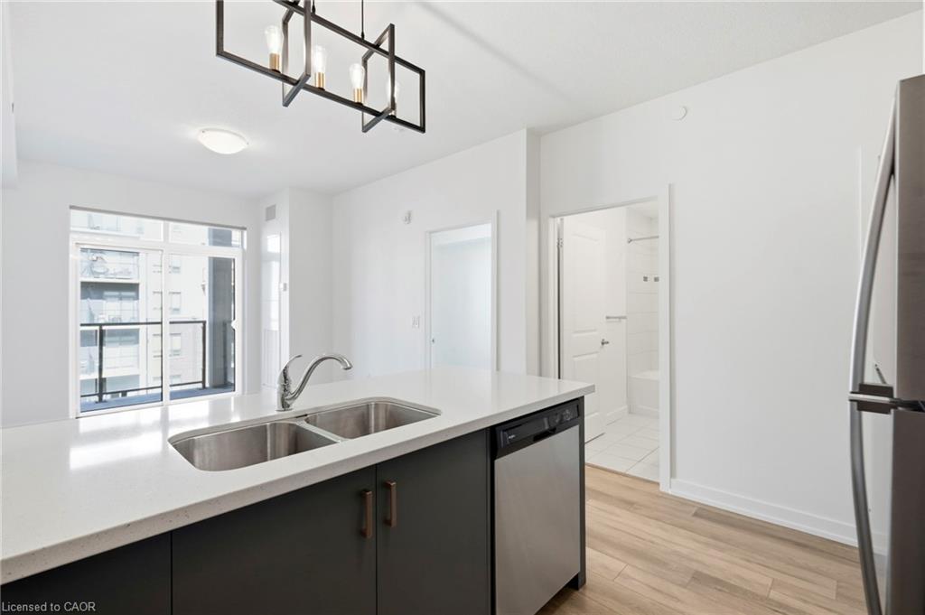 425-5055 Greenlane Road Property Photo 7