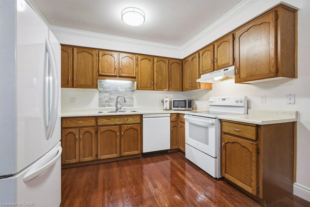 2-100 Inkerman Street Property Photo 10