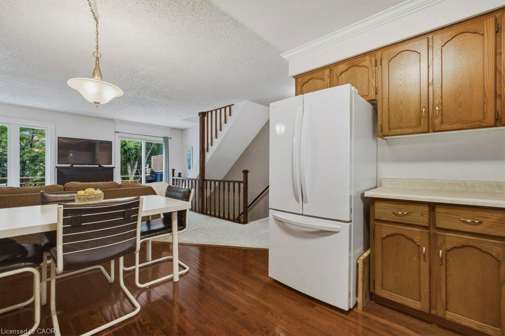 2-100 Inkerman Street Property Photo 12