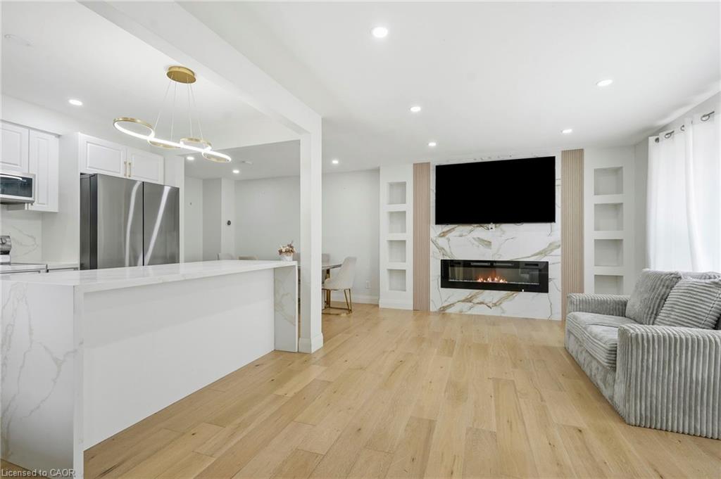 47 Barrington Drive Property Photo 1