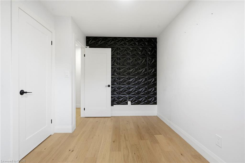47 Barrington Drive Property Photo 7