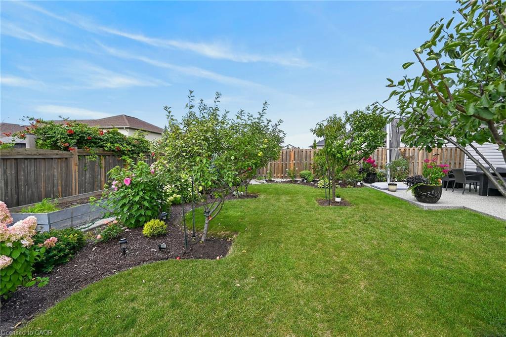 18 Linda Crescent Property Photo 41