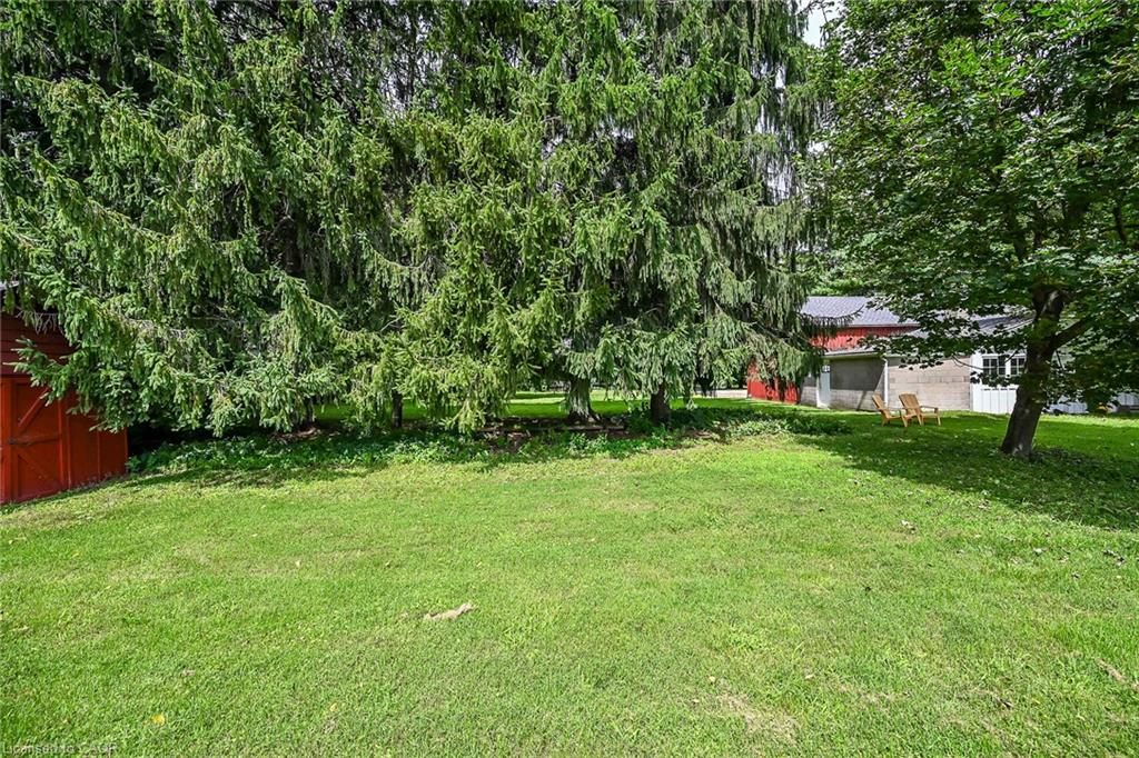 48 Garner Road W Property Photo 8