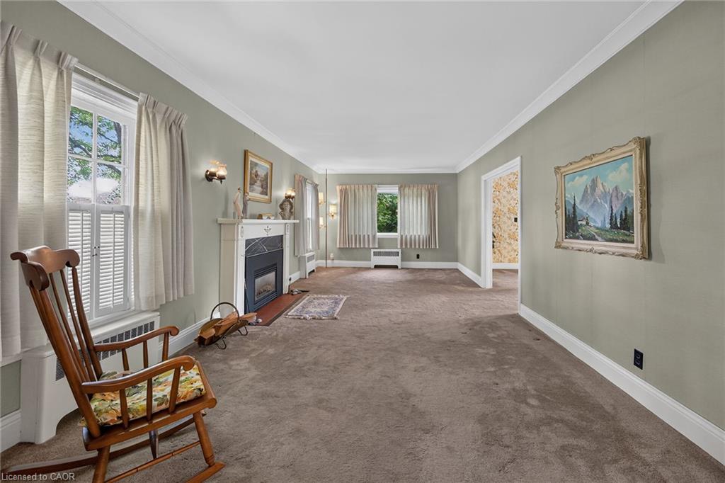 48 Garner Road W Property Photo 13