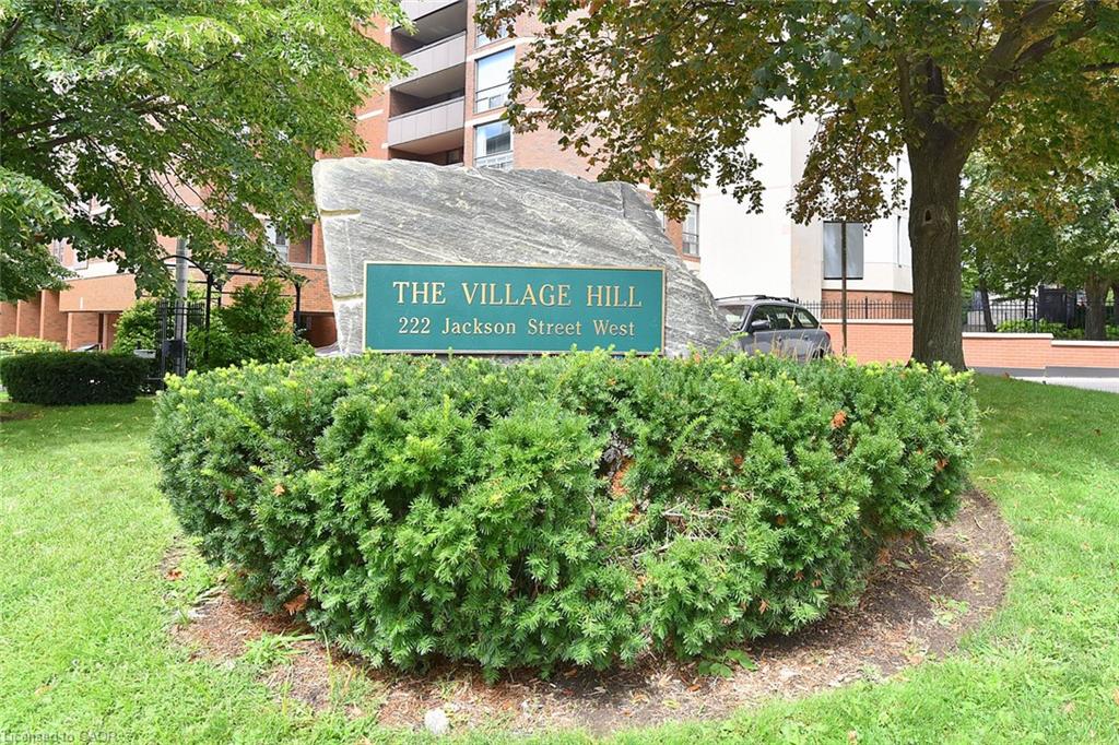 706-222 Jackson Street W Property Photo 2