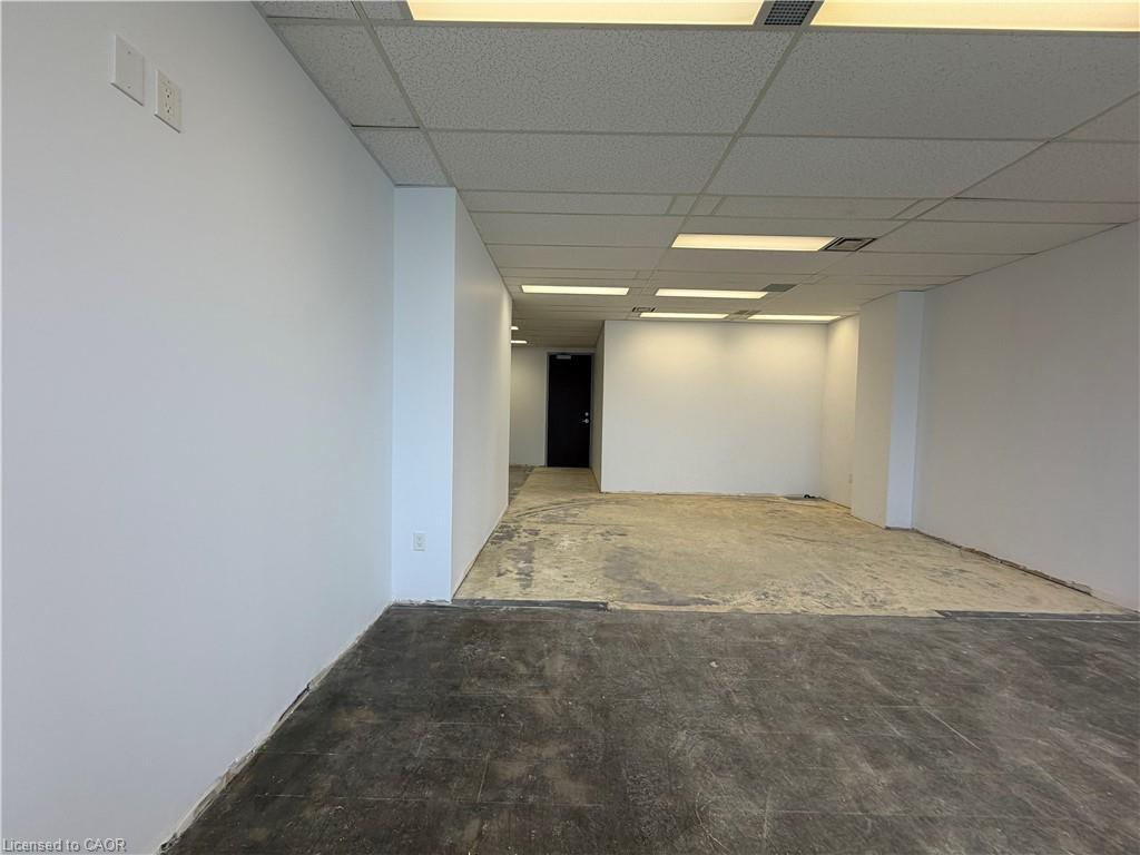 1704-25 Main Street W Property Photo 8