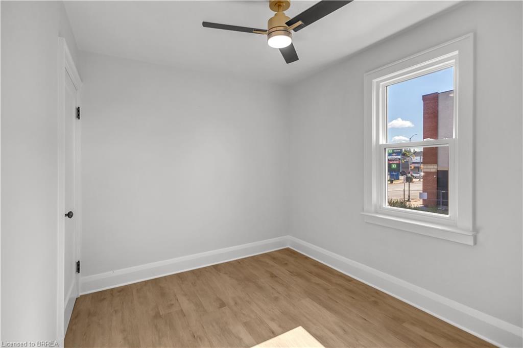 136 King Street Property Photo 26