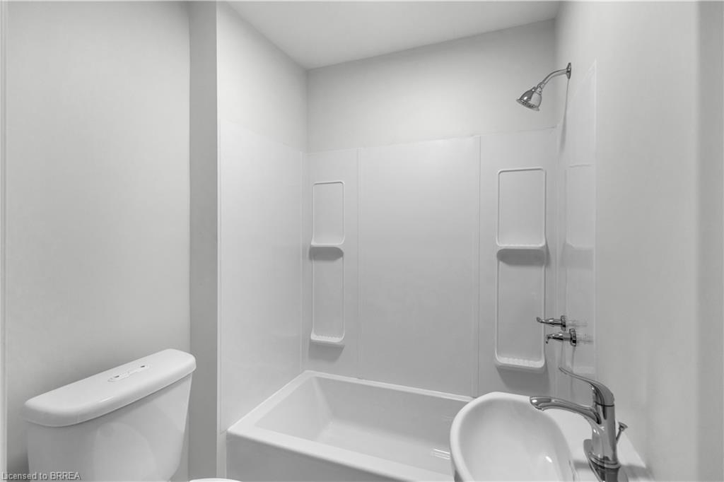 136 King Street Property Photo 29