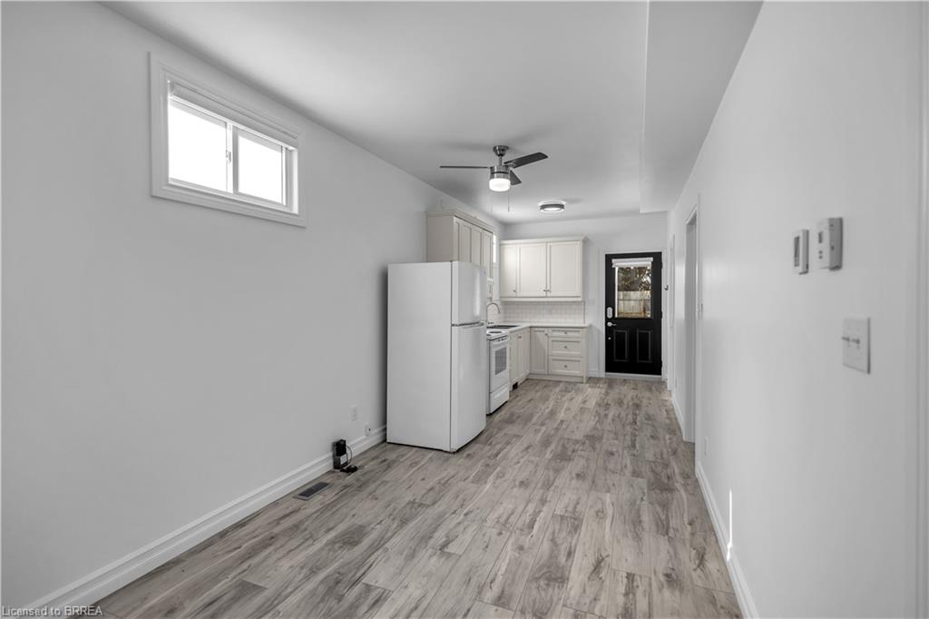 136 King Street Property Photo 32
