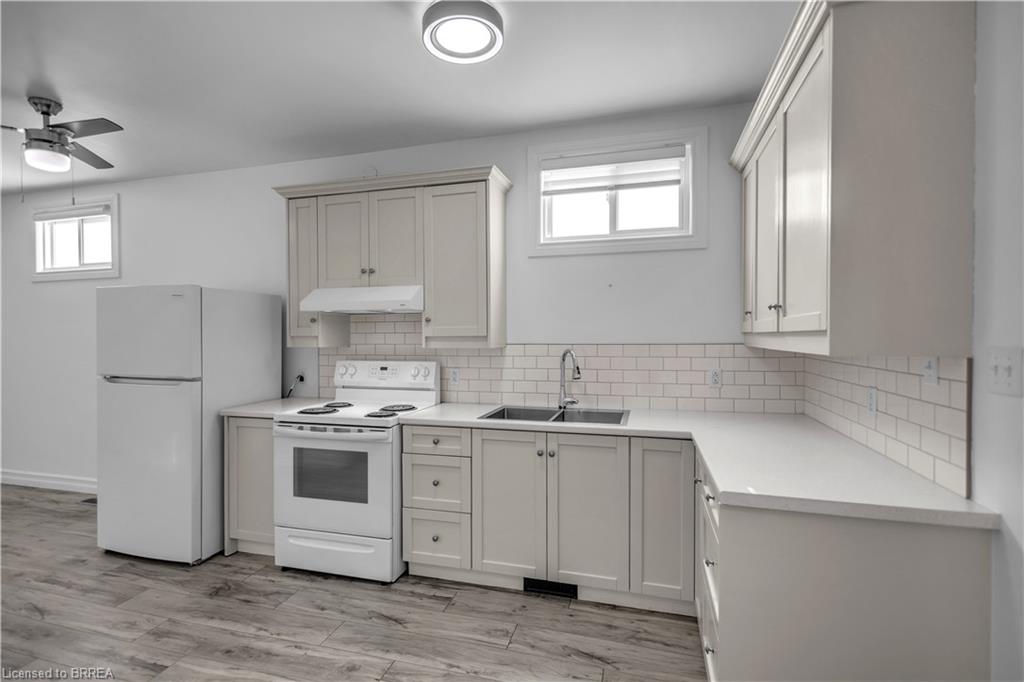 136 King Street Property Photo 35