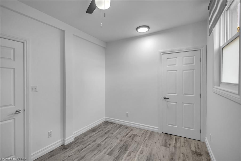 136 King Street Property Photo 40