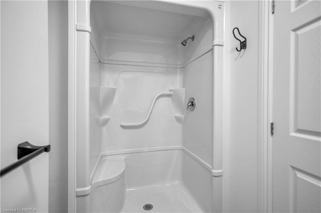 136 King Street Property Photo 43