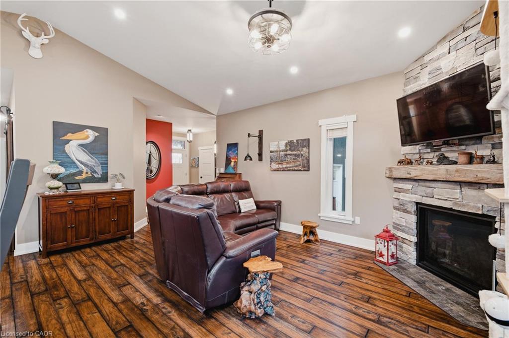 153 James Street Property Photo 10