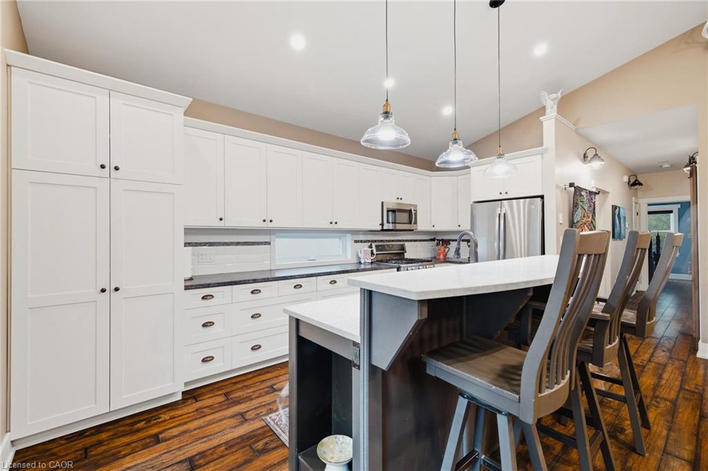 153 James Street Property Photo 11