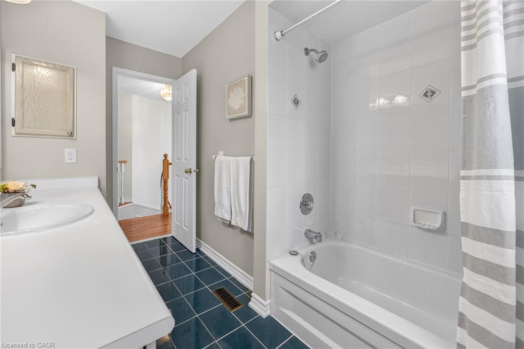 17 Eaton Street Property Photo 26