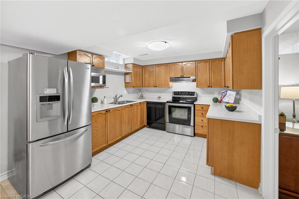17 Eaton Street Property Photo 33