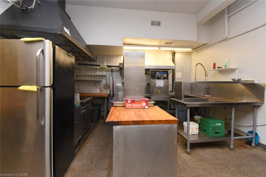 942-946 Barton Street E Property Photo 23