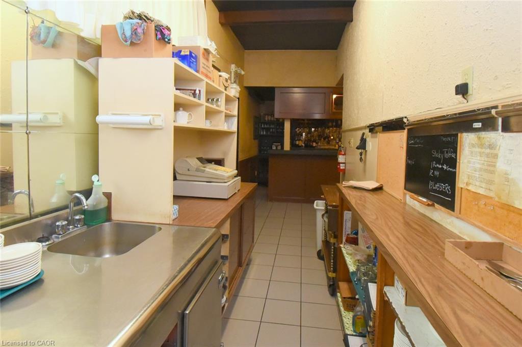 942-946 Barton Street E Property Photo 24