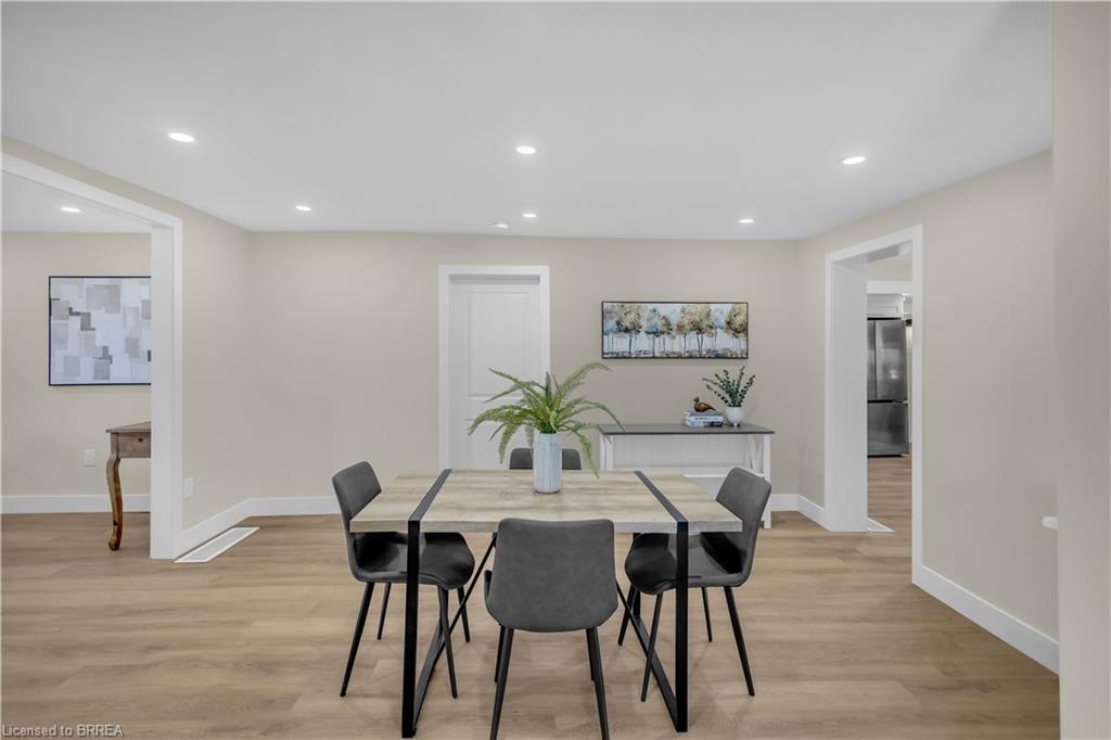 71 Kent Street N Property Photo 9