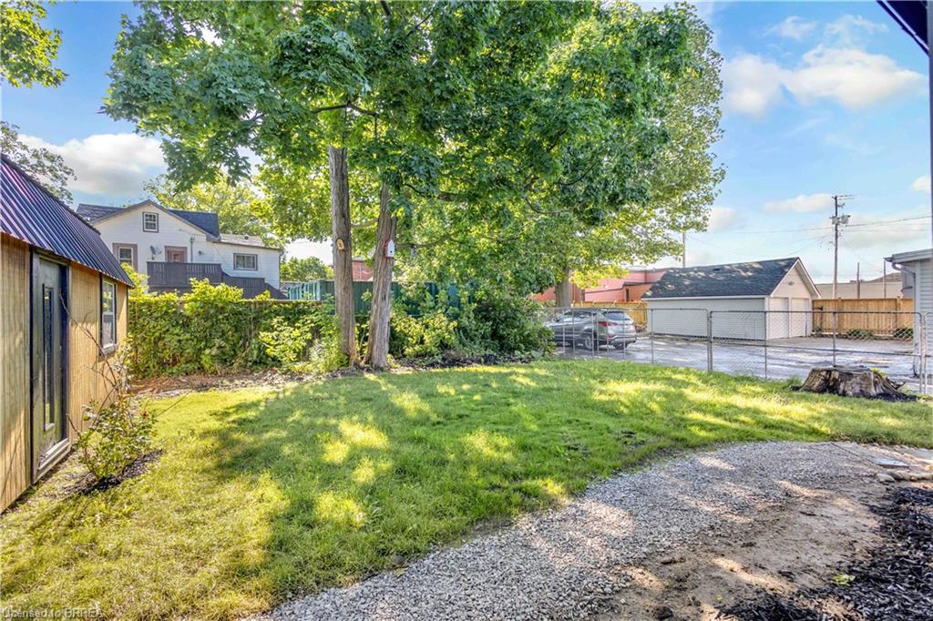 71 Kent Street N Property Photo 30