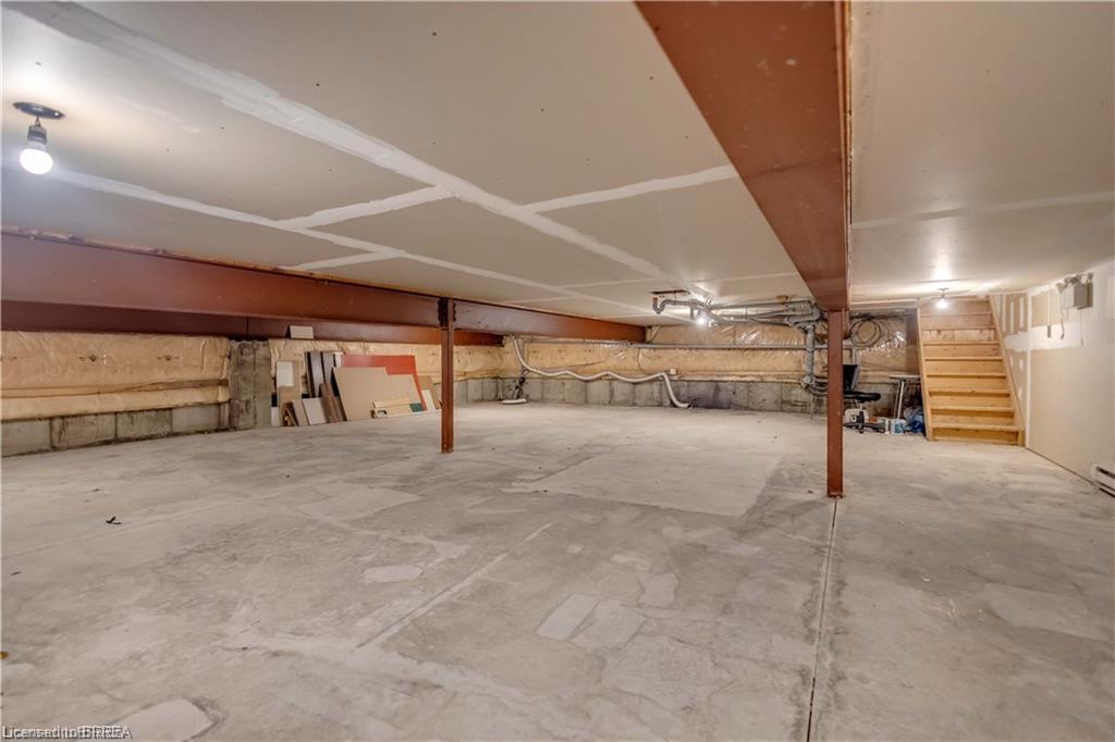 3-274 King George Road Property Photo 25