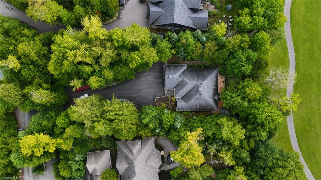 20 Deerhurst Highlands Drive Property Photo 3