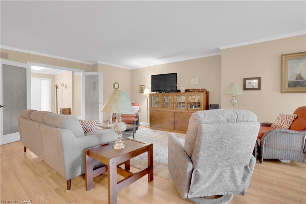 20 Deerhurst Highlands Drive Property Photo 6