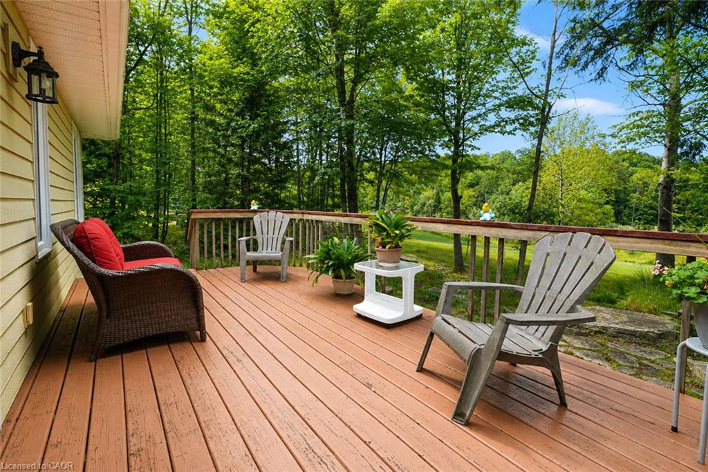 20 Deerhurst Highlands Drive Property Photo 14