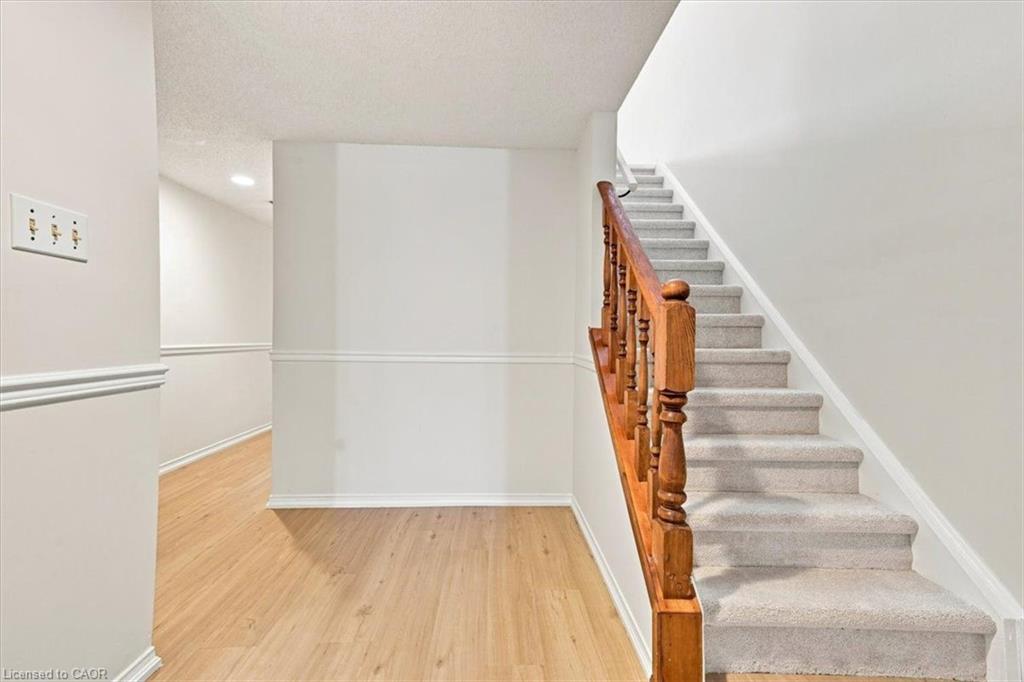 331-895 Maple Avenue Property Photo 4