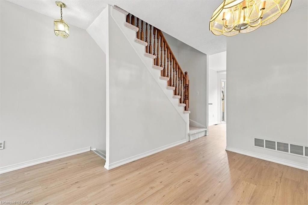 331-895 Maple Avenue Property Photo 6