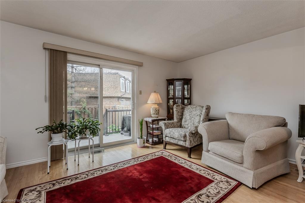 1526 Westminster Place Property Photo 6