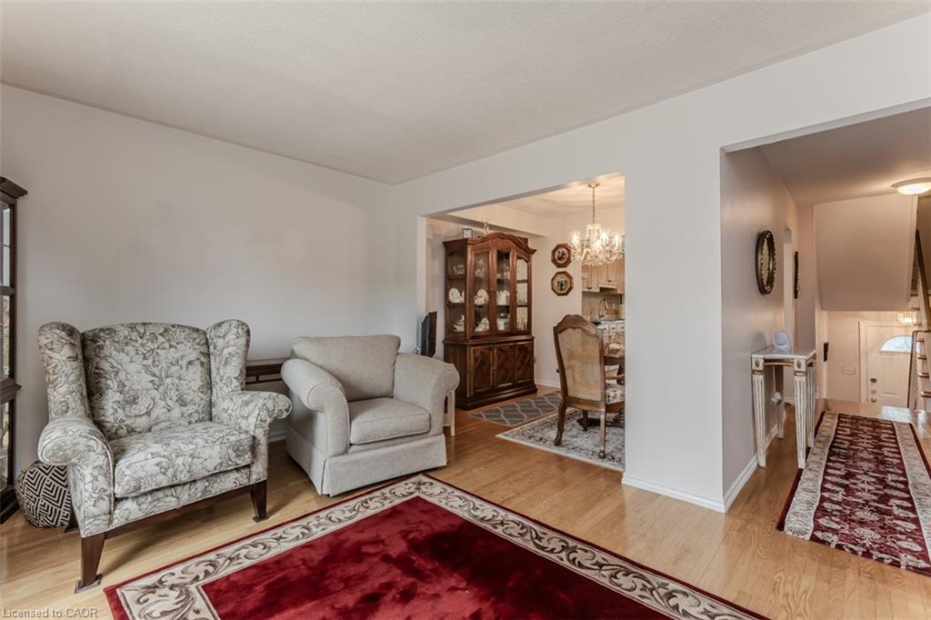 1526 Westminster Place Property Photo 7