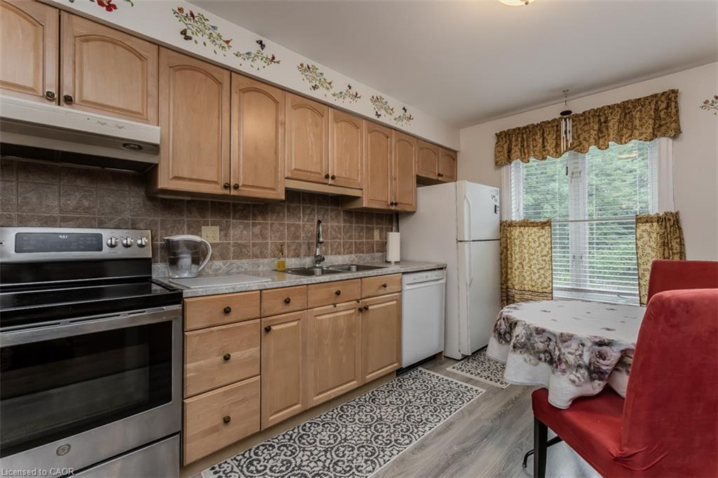 1526 Westminster Place Property Photo 8