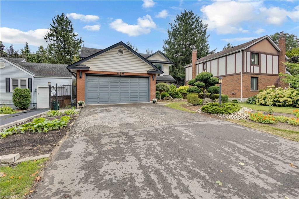 490 Devonshire Avenue Property Photo 3