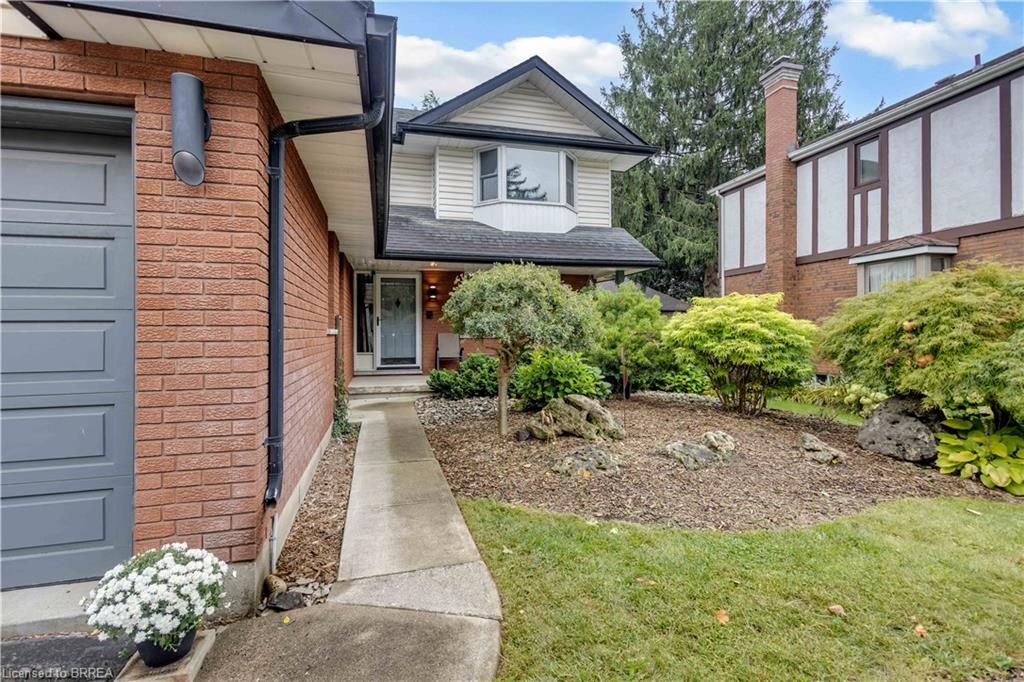 490 Devonshire Avenue Property Photo 4