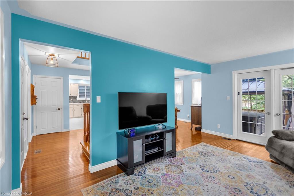 490 Devonshire Avenue Property Photo 9