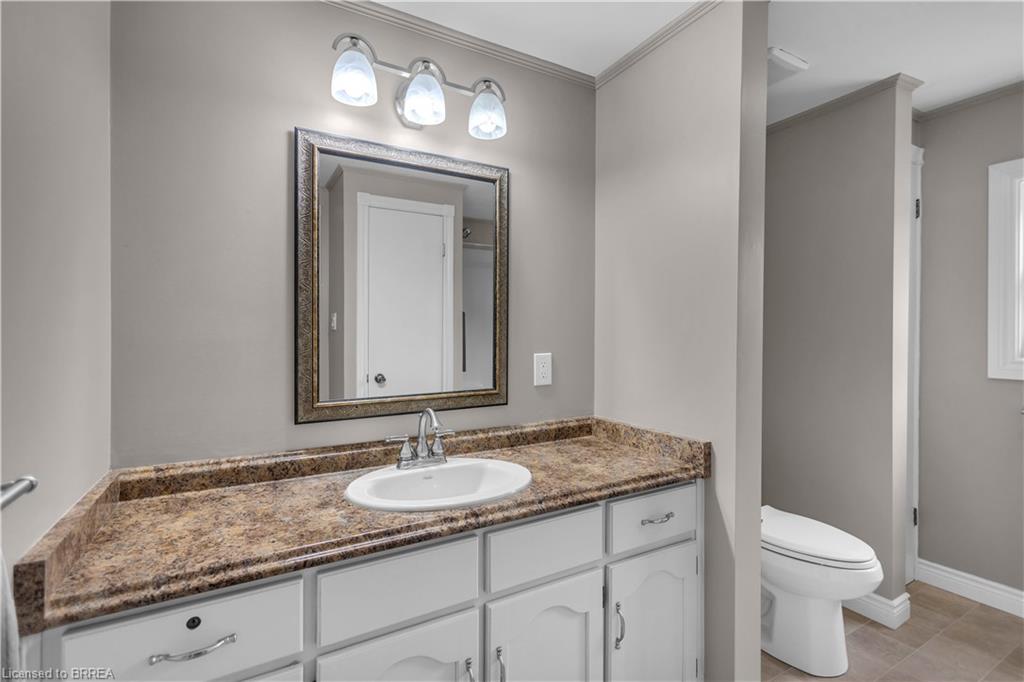 490 Devonshire Avenue Property Photo 32