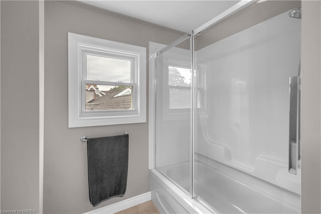 490 Devonshire Avenue Property Photo 33