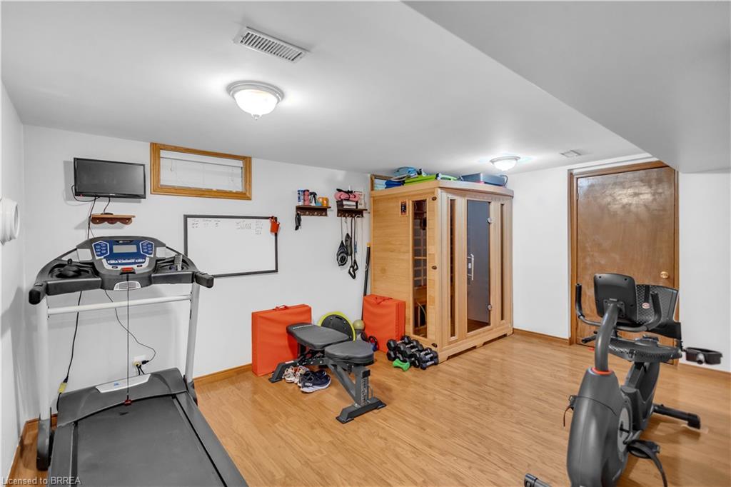 490 Devonshire Avenue Property Photo 38